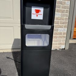 Water Cooler with Ice Maker – Hot & Cold – Great Condition 3-in-1