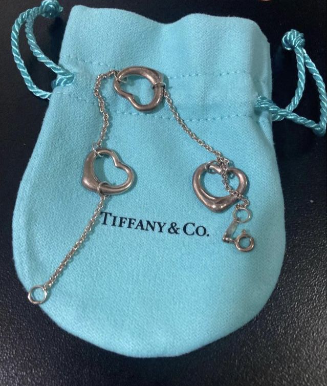 Tiffany Co  Hearts bracelet 7”