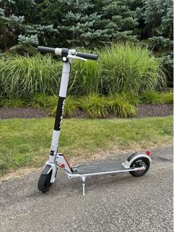 Gotrax GXL ULTRA Electric Scooter – Excellent Condition