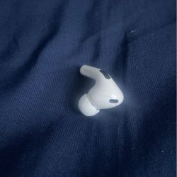 right air pod 