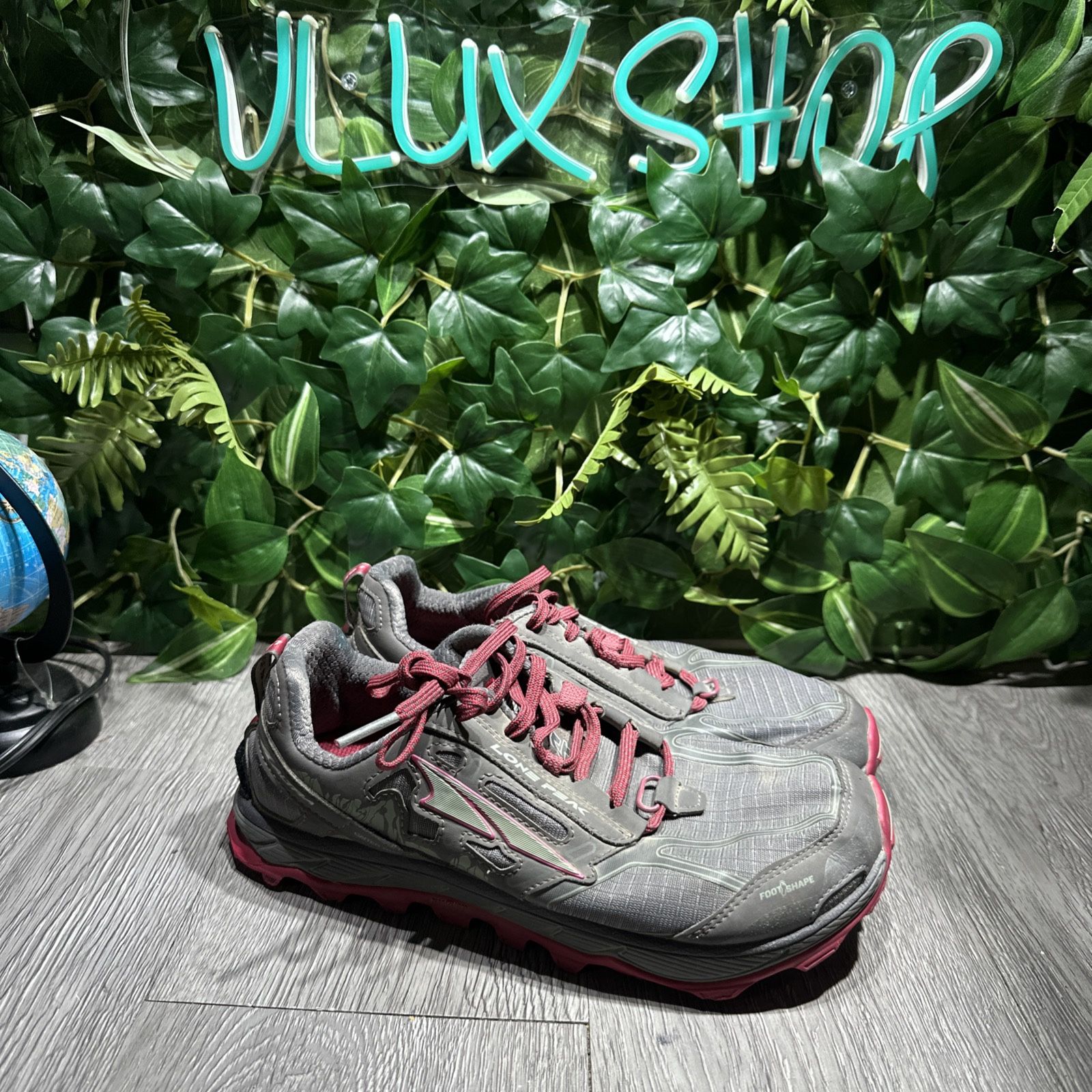 Altra Womens Lone Peak 4 AFW1855F 6 Gray Running Hiking Shoes Womens Size 7.5