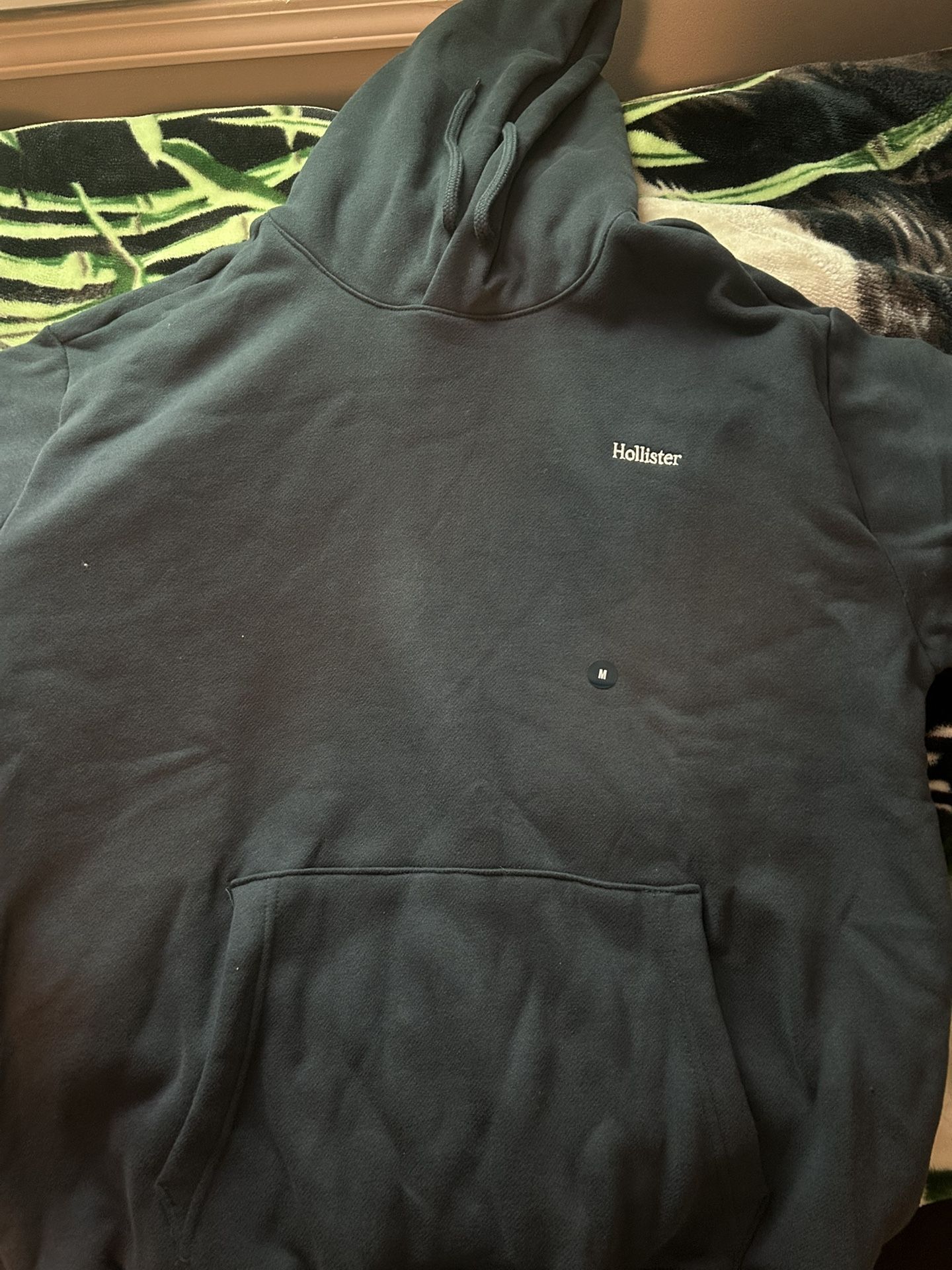 Hollister Navy Hoodie (BRAND NEW!)
