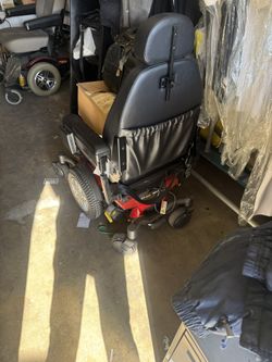 Silla Electrónica Casi Nueva. Buen Precio