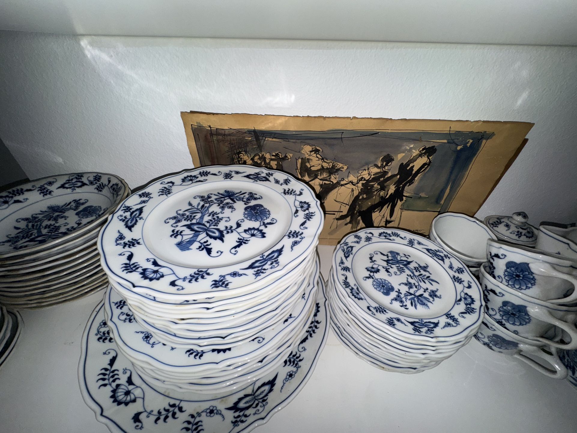 Blue Danuba 100+ Piece China Set
