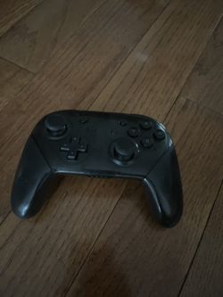 Nintendo Switch Pro Controller 