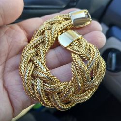 Gold Tone Women's Bracelet 
