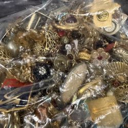 Vintage Costume Earrings 