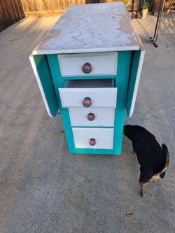 Vintage sewing fold down table