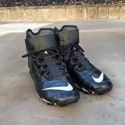 Nike Cleats Size 9.5