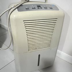 Dehumidifier 