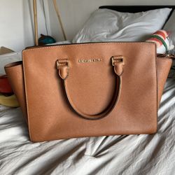 MICHAEL Michael Kors Brown Saffiano Leather Large Selma Tote