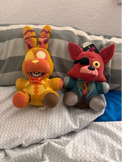 Five Nights at Freddy’s plushies fnaf