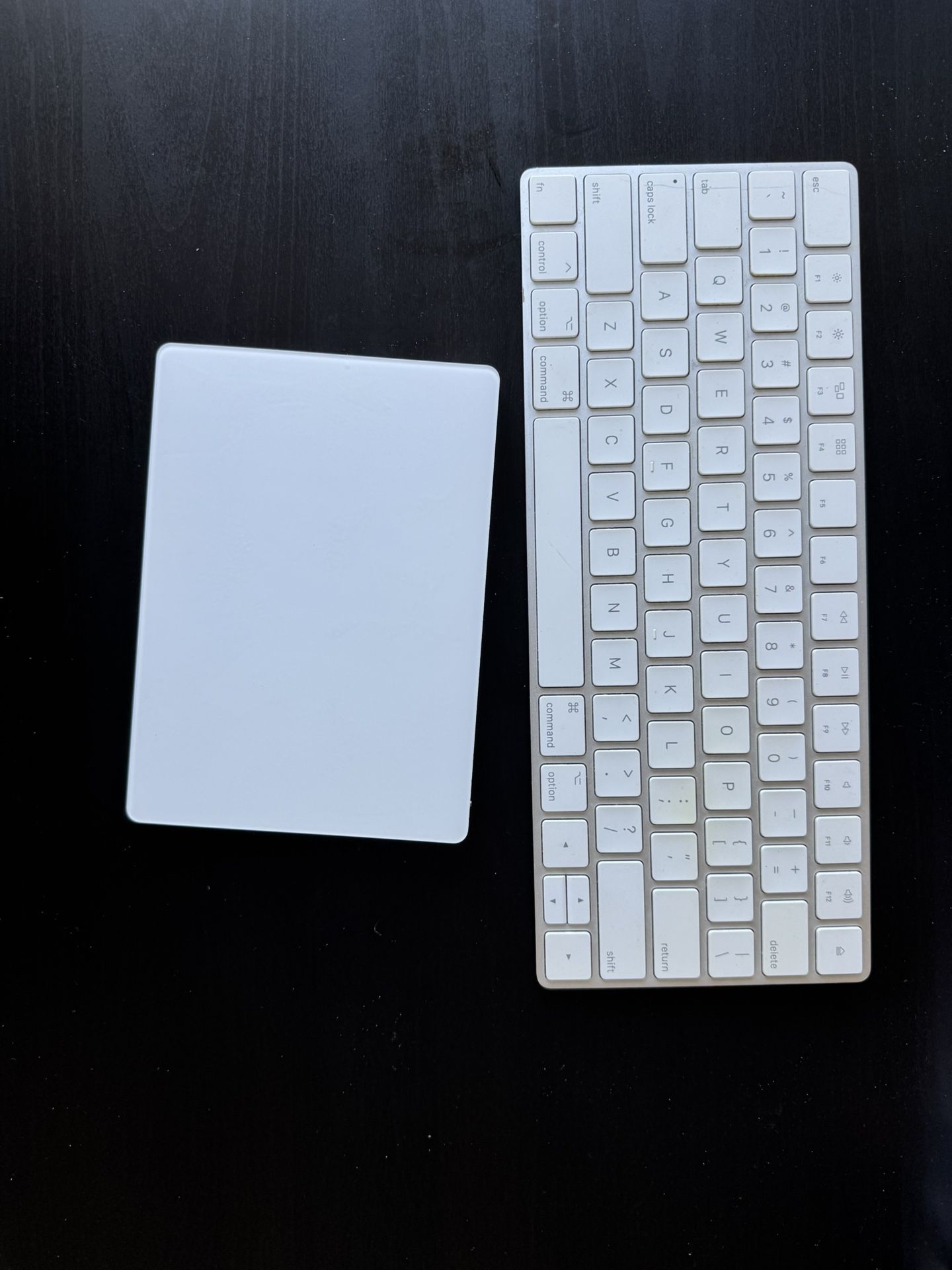 Apple Keyboard Set
