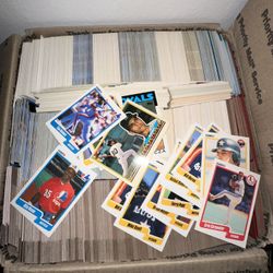 Large Flat Rate Box Full Of Baseball Cards!