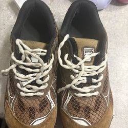bottega men brown size 9