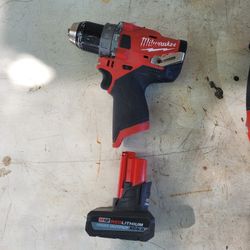 Milwaukee Drill 