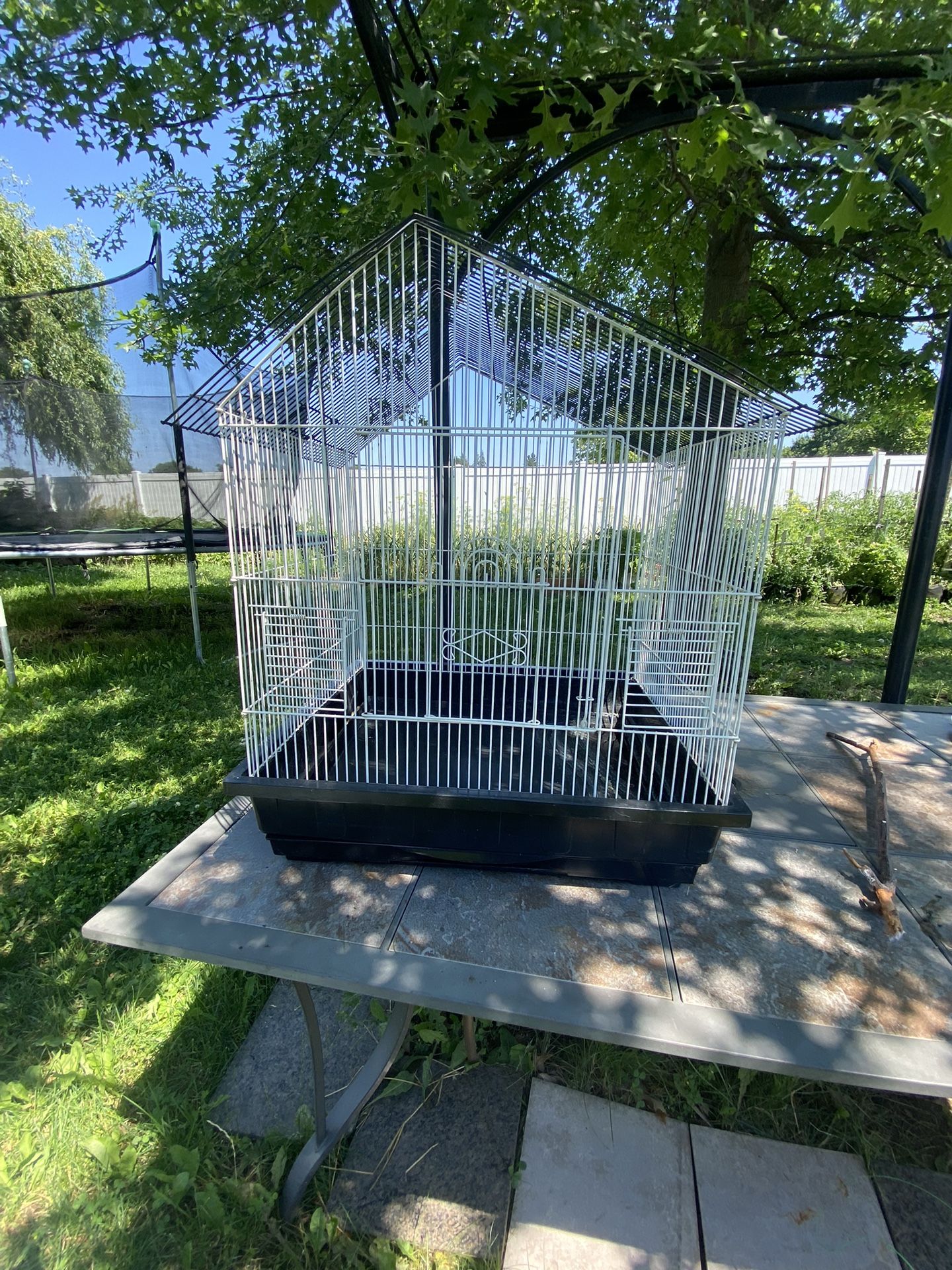 Large Parakeet Cage Length 23 1/2in Width 19 1/2in Height 29in