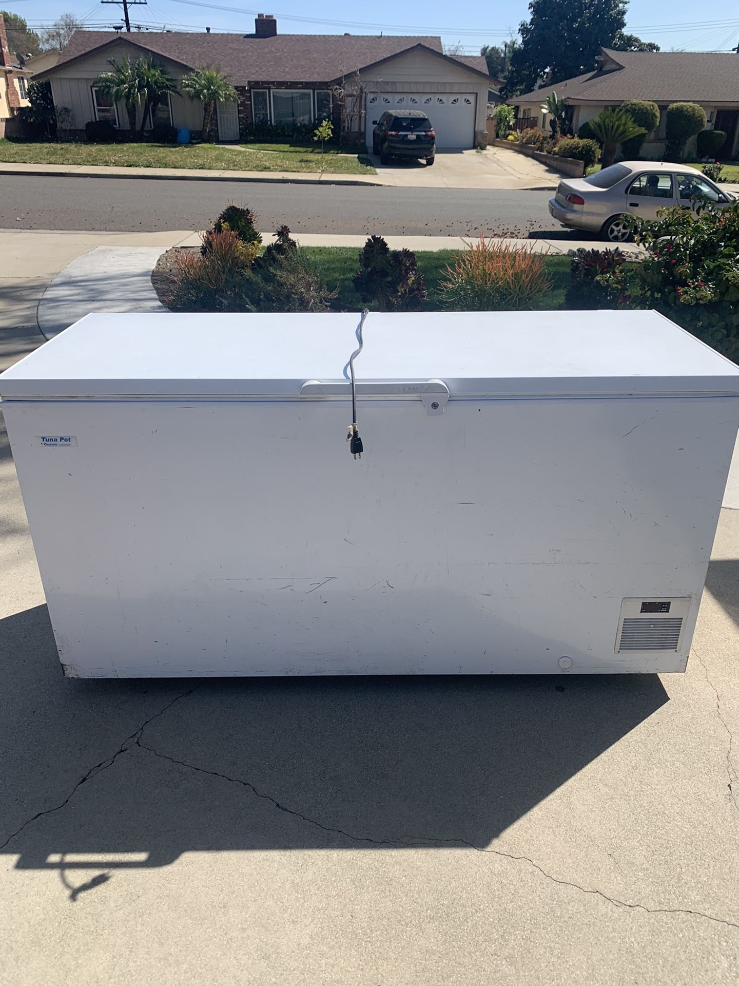 Chest freezer works great by Osamu corp