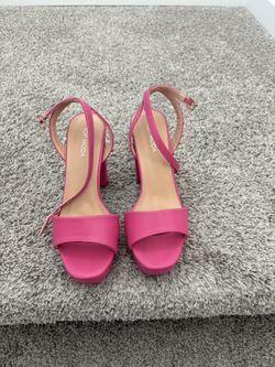 Hot Pink Pumps Heel