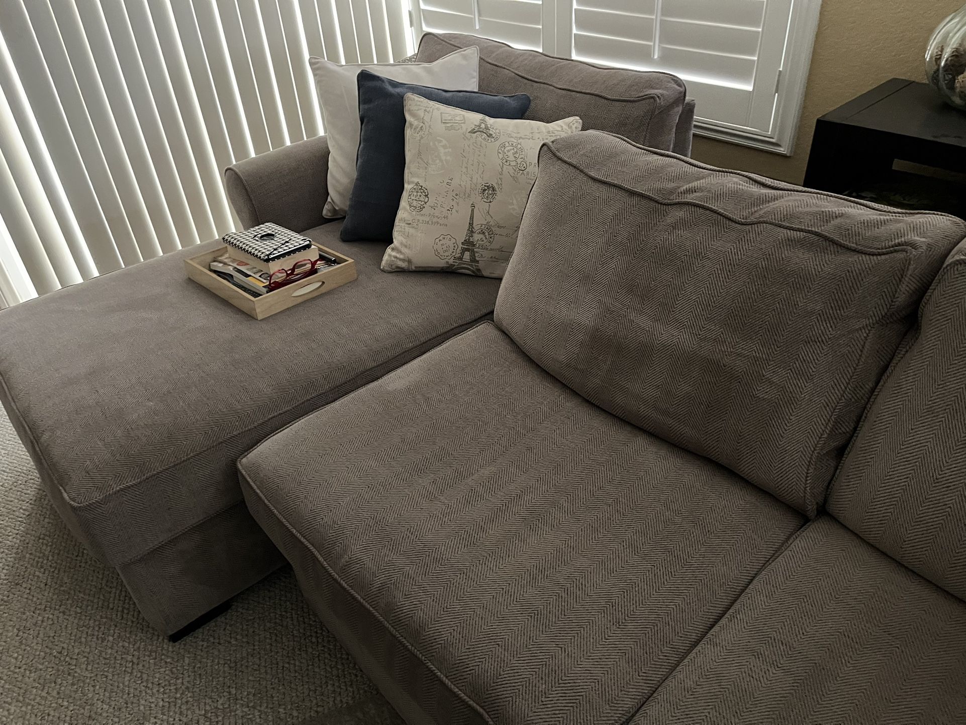 Grey Sectional Couch For Sale!! Good Condition!