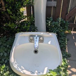 Free Bathroom Sink