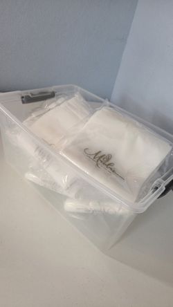 📦 500 Frosted Zipper Packaging Bags – Bulk Lot (Clearance Deal)
POST: I have 500 frosted zipper bags with a hang hole available in bulk.
These are hi