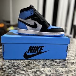 Air Jordan 1 Retro High OG “UNC Toe”