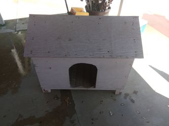 White Dog Shed