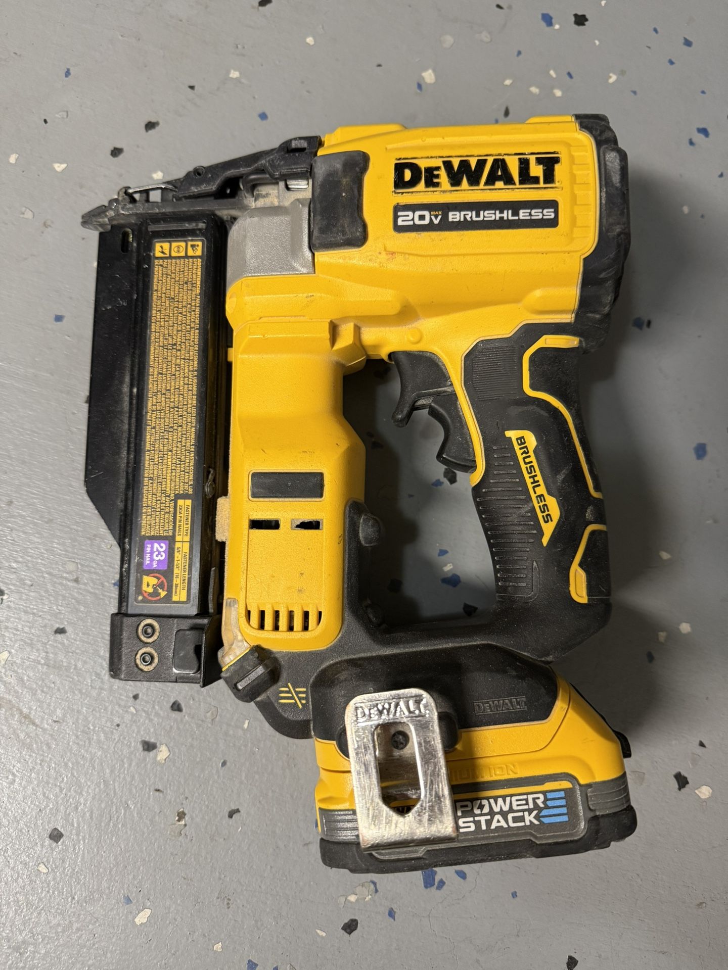 DeWalt 23G