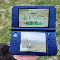 New Nintendo 3DS XL Galaxy Edition