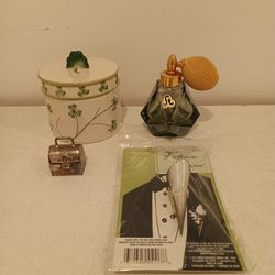 WOMEN'S DECORATIVE VINTAGE ITEMS