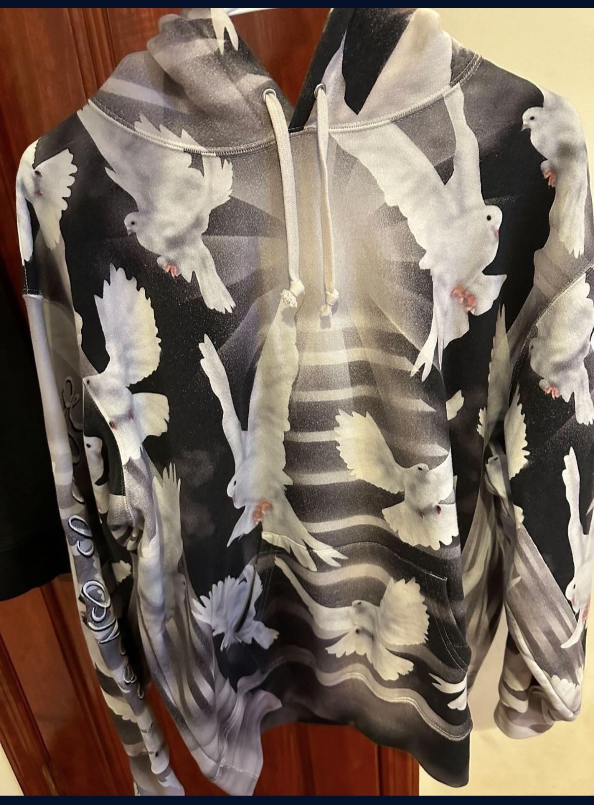Supreme Hoodie