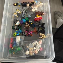 Random Minifigure Lot 
