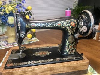 Singer, 66  Redeye, Sewing Machine ,Hand Crank