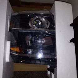 Headlight Passenger Side 