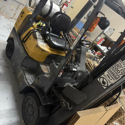 USED FORKLIFT 