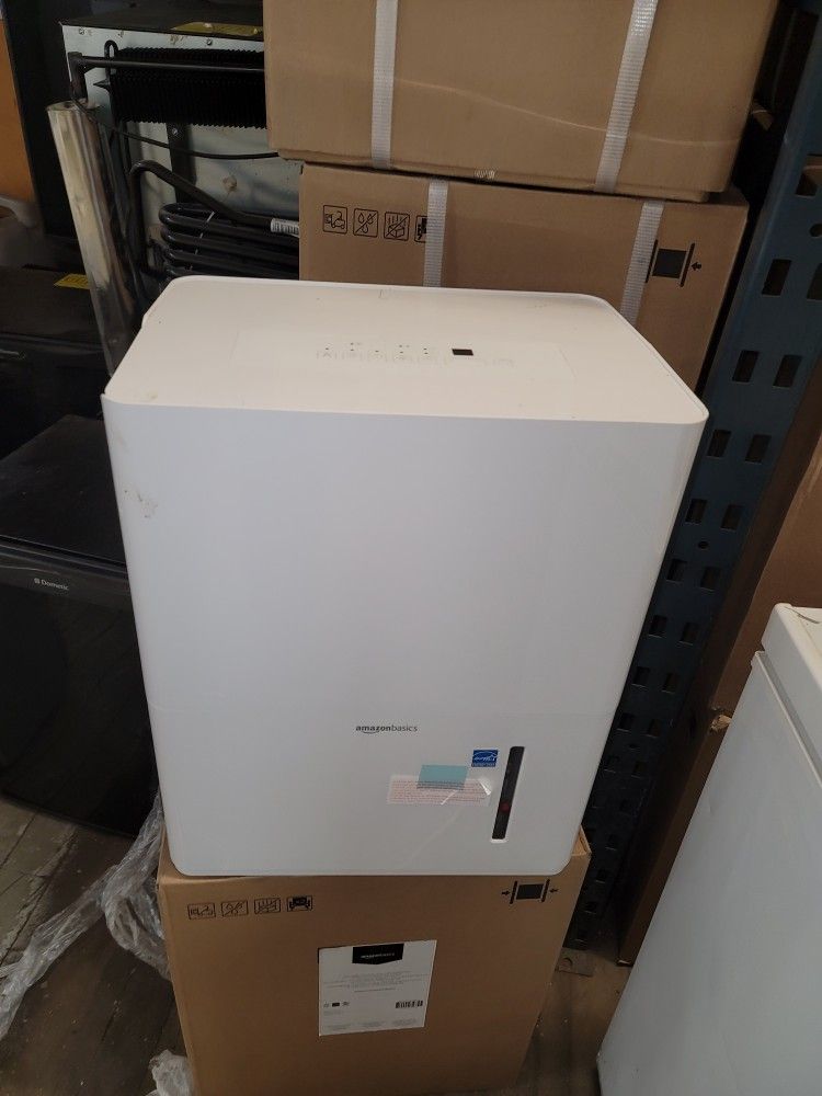 New 22 Pints Amazon Basic Dehumidifier New In The Box