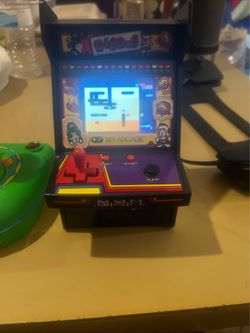 Mini gaming console