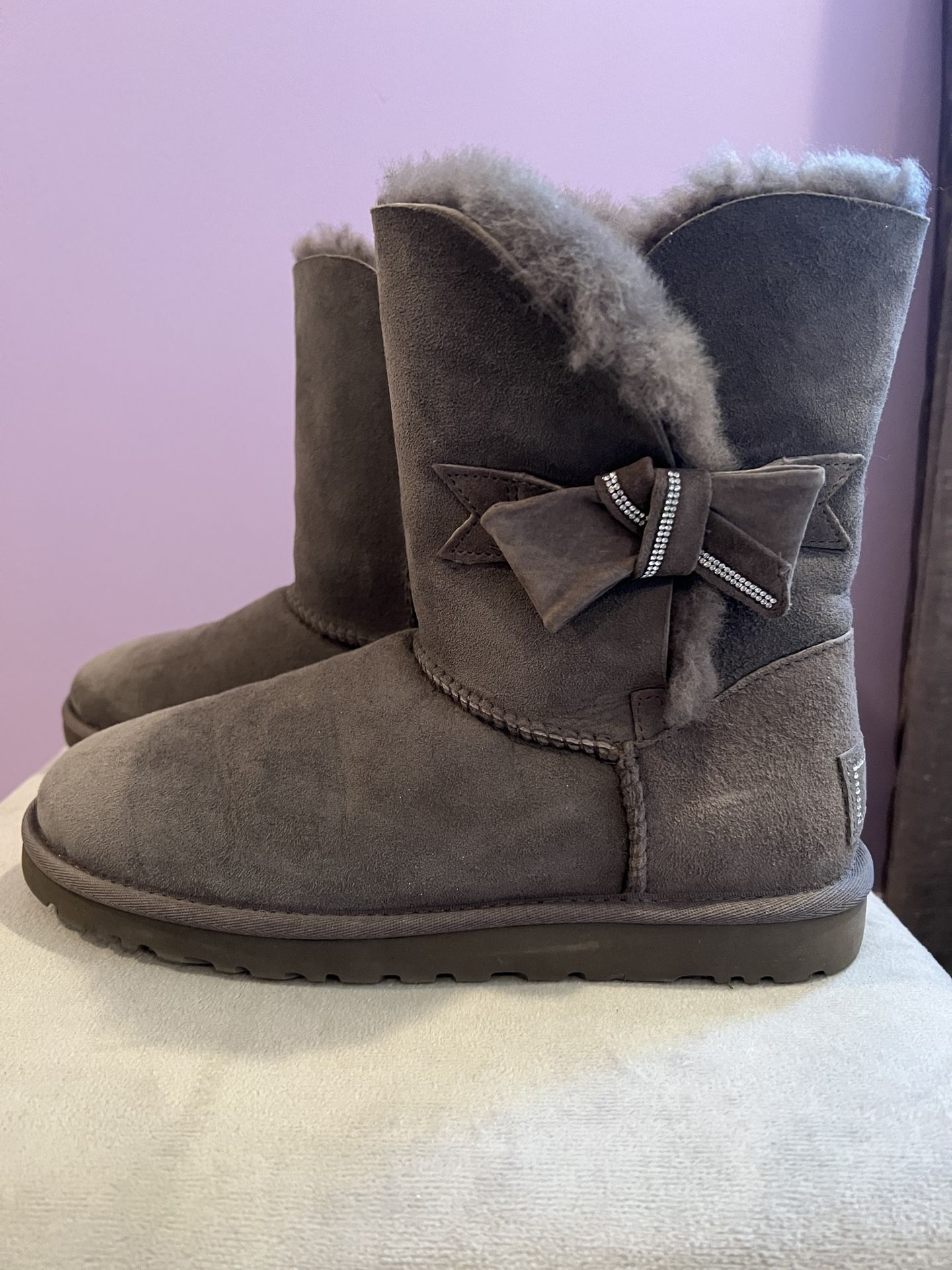 Fun! Ugg Boots Gray US 9 with Rare Bling Bow