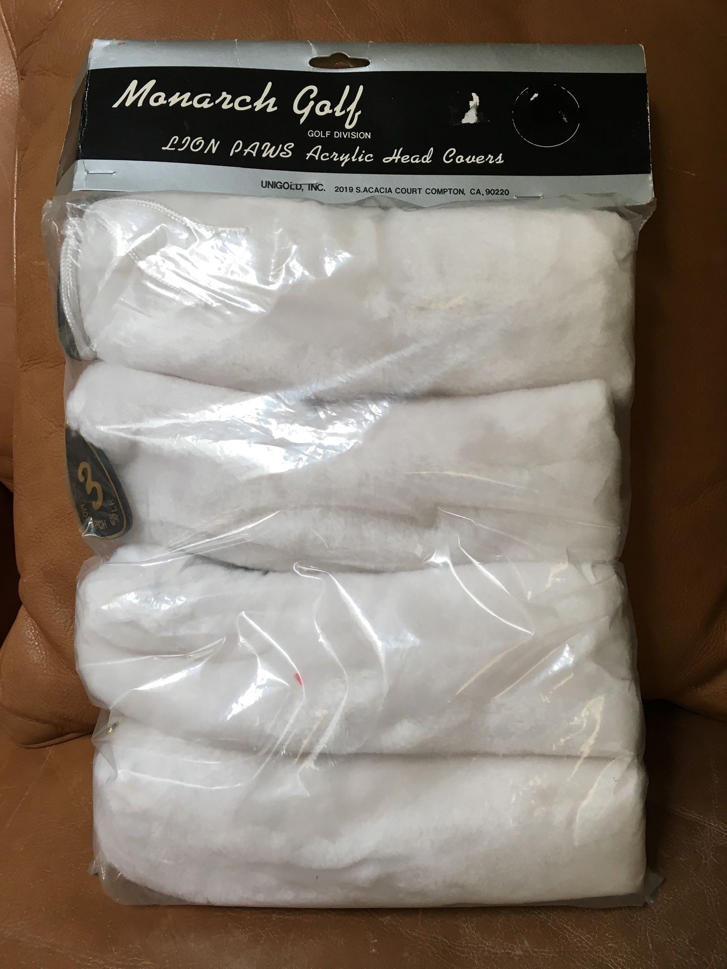 Brand new set of (4) golf club covers
