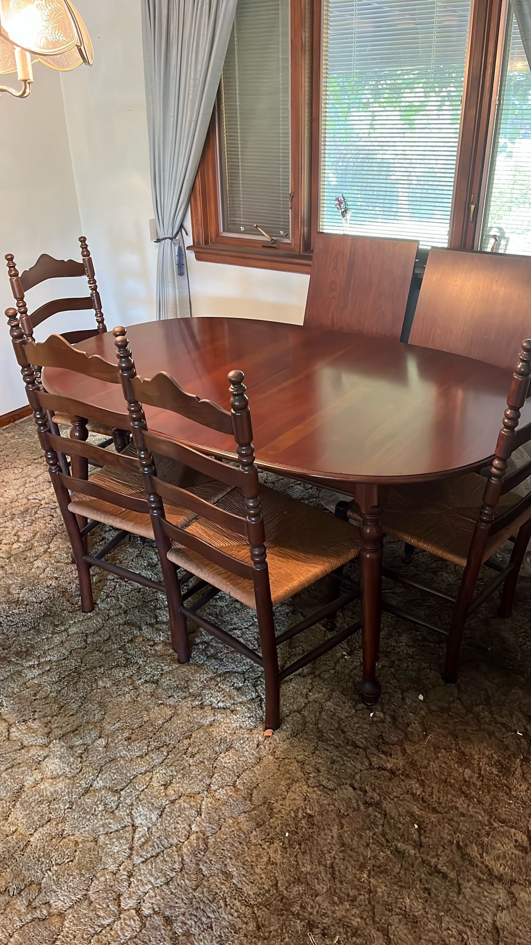 Dinning table