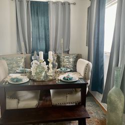 Dining Room Table And Chairs 