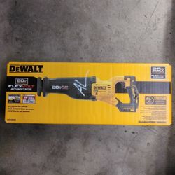 DEWALT
20V MAX Lithium Ion Cordless Brushless Reciprocating Saw with FLEXVOLT ADVANTAGE (Tool Only) 