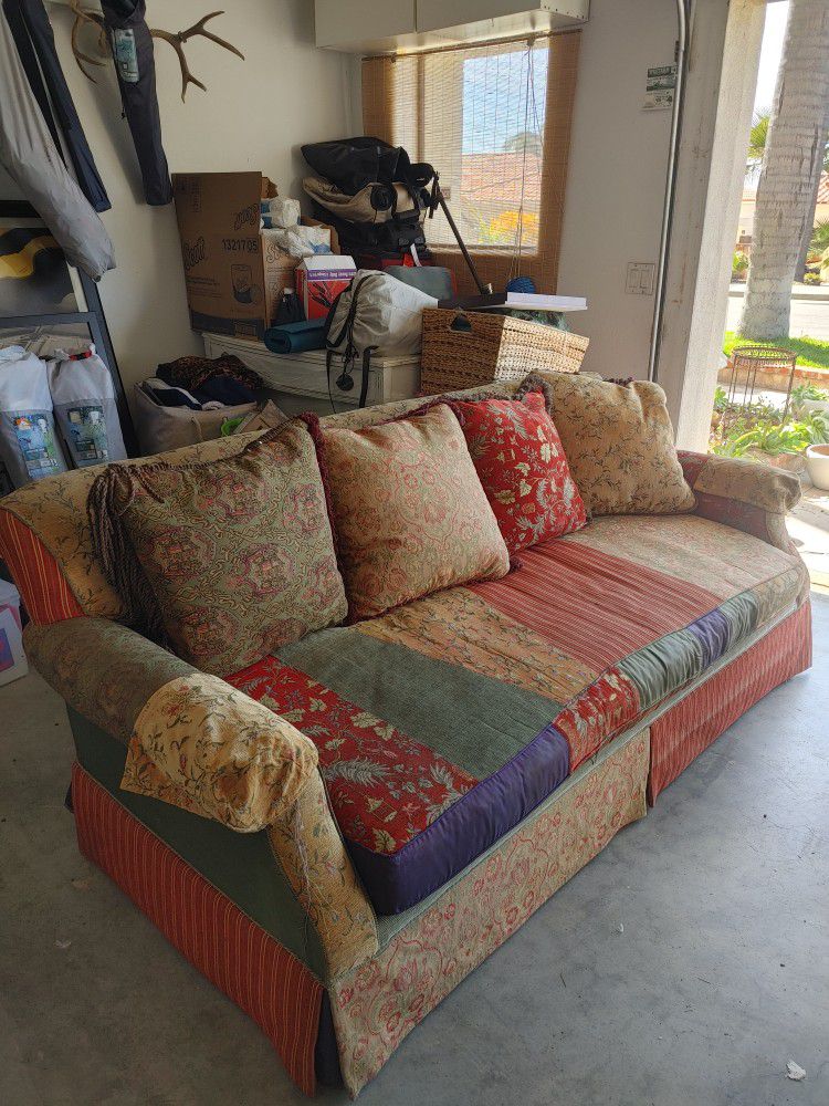 Couch With Matching Swivel Chairs