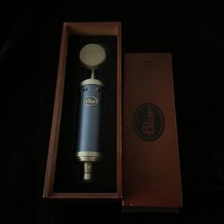 Bluebird XLR Microphone 