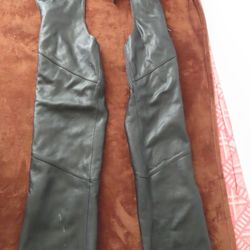 Harley Davidson Lined Leather Embossed Chaps  98091-06VM XL