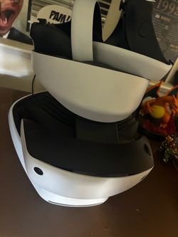 PS VR 2 with base Brand new used once