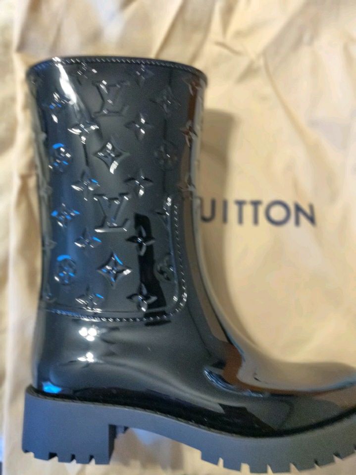 Louis Vuitton Boots