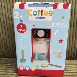 Coffee maker play right