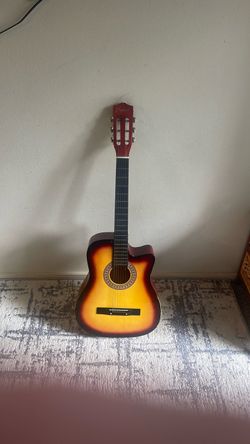 Crescent guitar